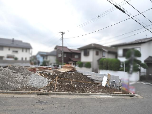 Local appearance photo. 1 Building During construction