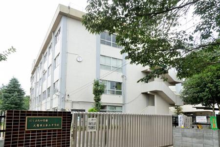 Junior high school. 1199m to school Mitaka Municipal second junior high school or tried to