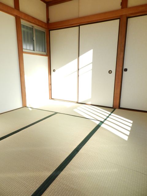 Living and room. Is a Japanese-style room