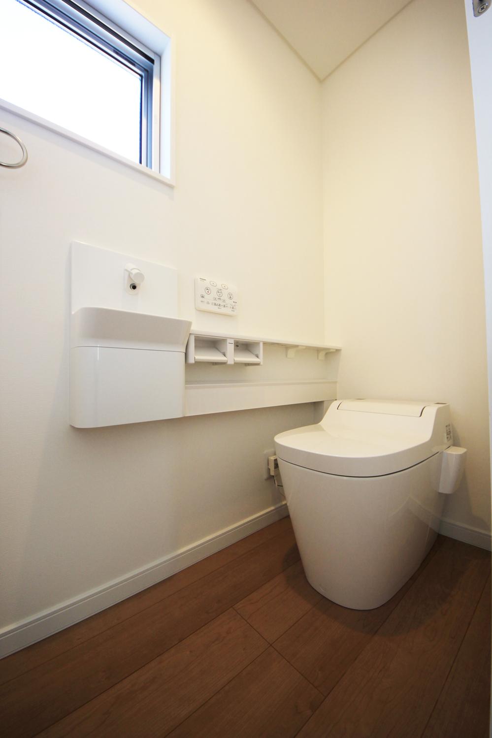 Building plan example (introspection photo). The fully automatic strike same toilet Ara Uno You are standard specification. You clean keep also comes with wash-basin