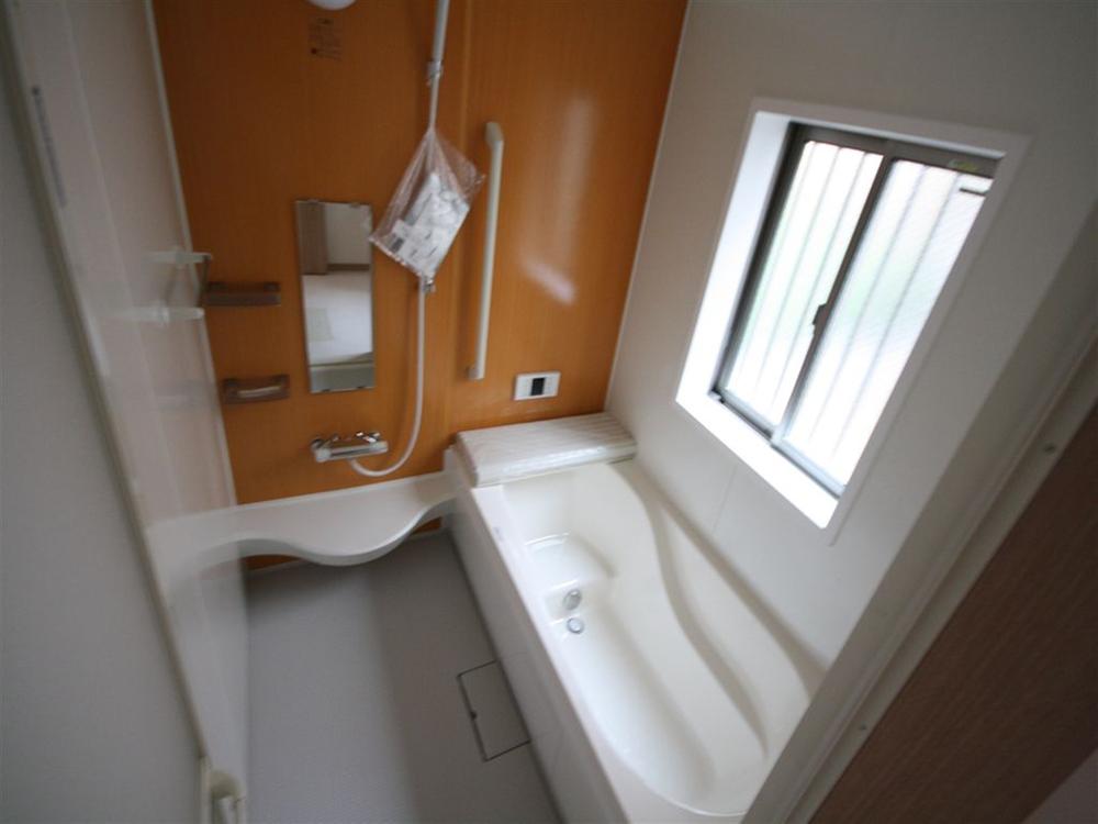 Same specifications photo (bathroom). Seller construction cases