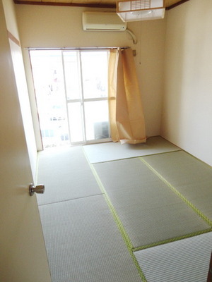 Living and room. Japanese-style tatami new day Yoshi