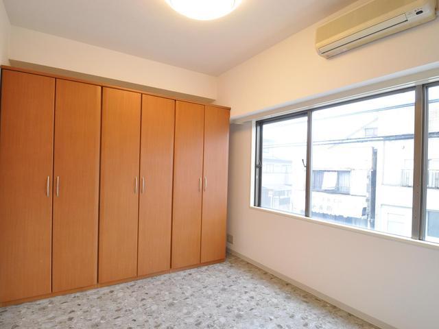 Non-living room. Mitaka City House Western-style