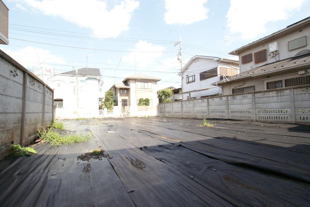 Local land photo. Uncommon in Mitaka city, Building coverage 50%, Volume ratio is 100%. 