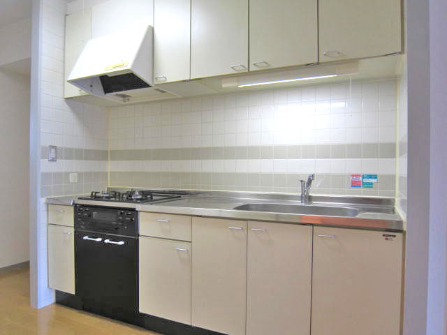 Kitchen. Drop-in stove with system Kitchen