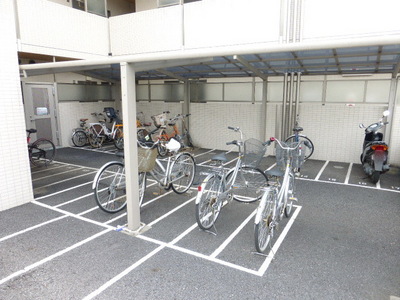 lobby. Covered parking lot ・ Motorcycle Parking