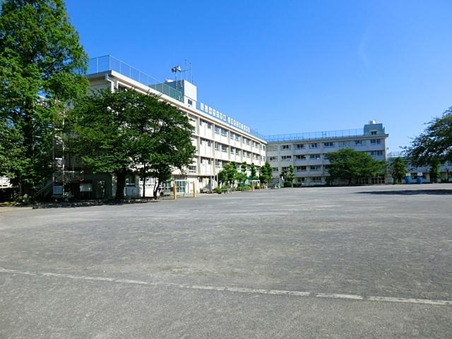 Primary school. Until the school Mitaka Municipal second elementary school or tried to 890m