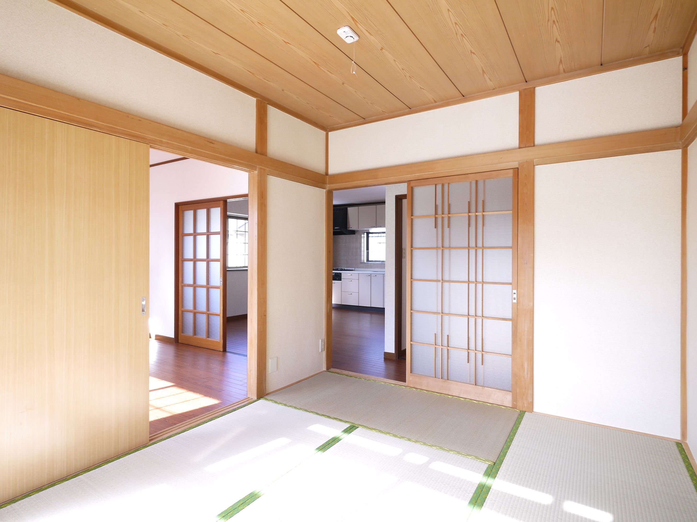 Other room space.  ☆ Japanese-style room 6 quires