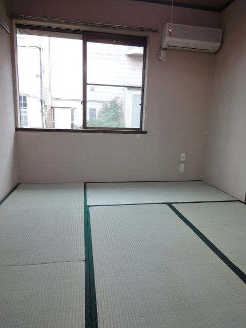 Living and room. Is a Japanese-style room