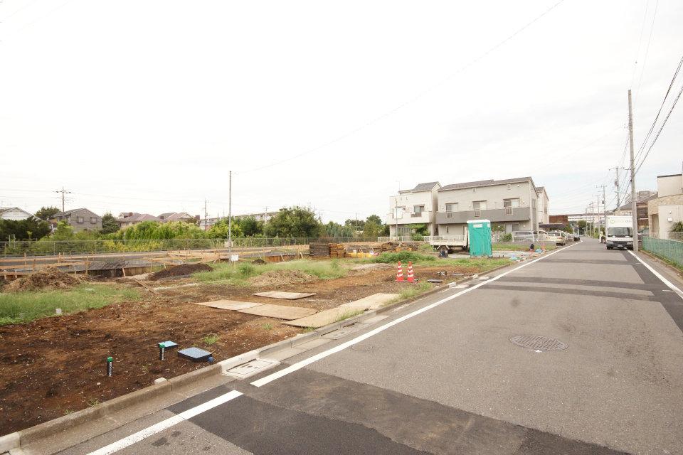 Local appearance photo. Surrounding environment, Green is rich in a quiet residential area.