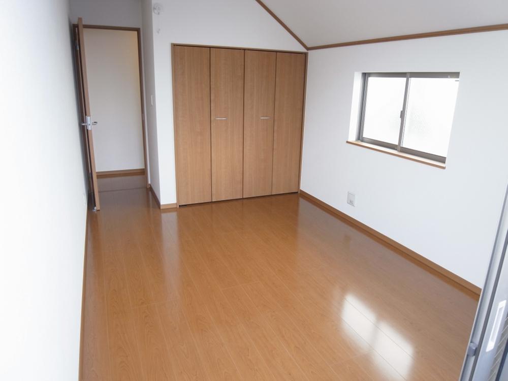 Non-living room. Seller construction cases _ Western-style