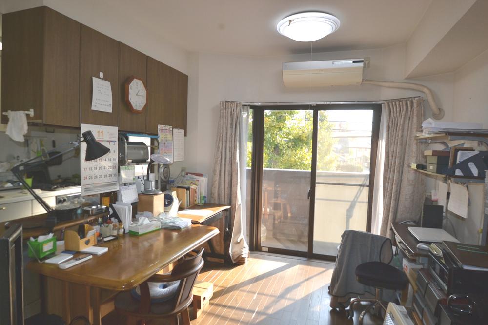 Living. Indoor (11 May 2013) Shooting