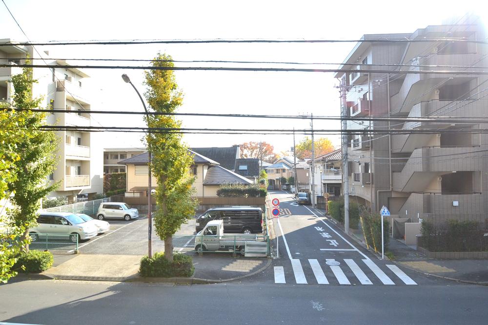 View photos from the dwelling unit. View from the site (November 2013) Shooting