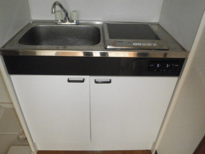 Kitchen. IH1-neck with stove