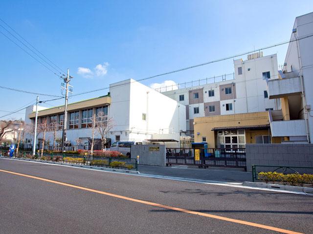 Primary school. Hazawa until elementary school 527m