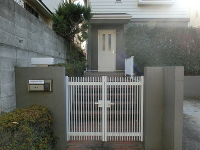 Security. Door to door with gate