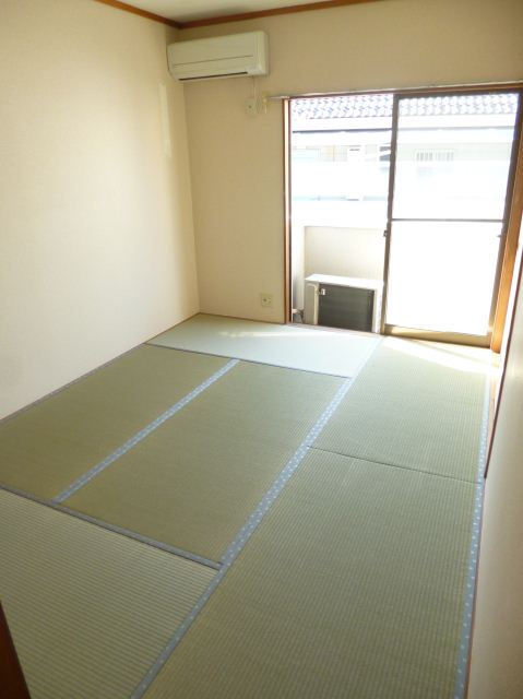 Living and room. 6 Pledge of Japanese-style room