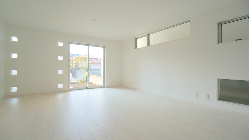 Same specifications photos (living). Living same specifications