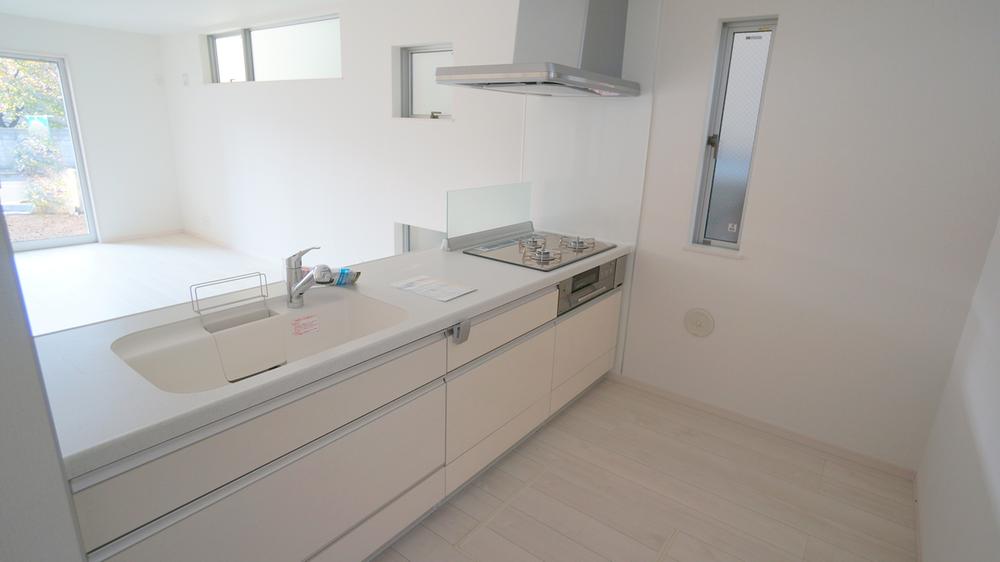 Same specifications photo (kitchen). Kitchen same specifications