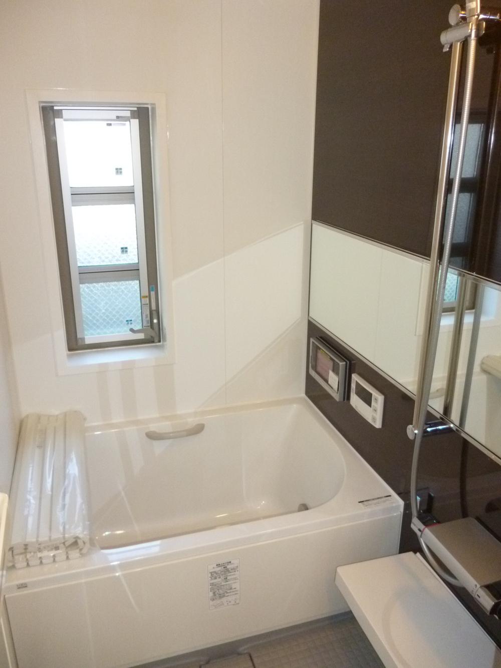 Bathroom. Bathroom color with TV, unit bus