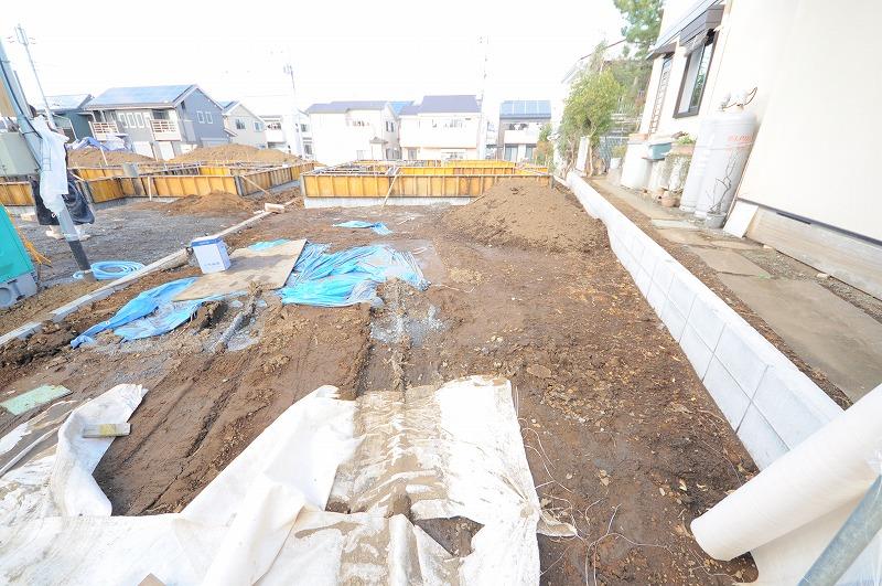 Local appearance photo. Local (12 May 2013) Shooting