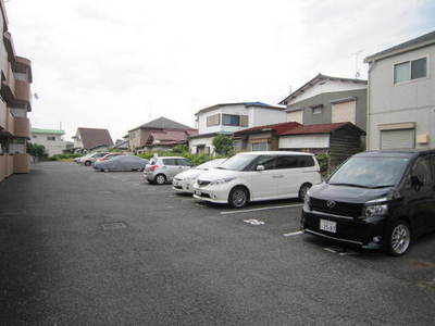 Parking lot. On-site parking complete