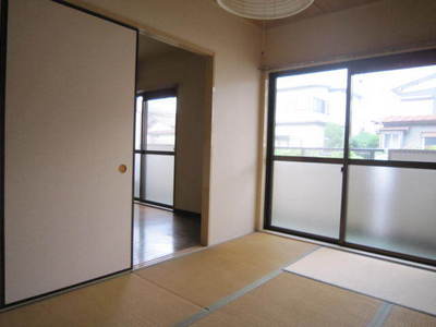 Living and room. Japanese-style room is still want