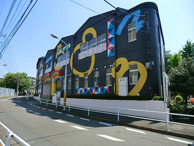 Primary school. 1400m to Tokyo Tama kindergarten