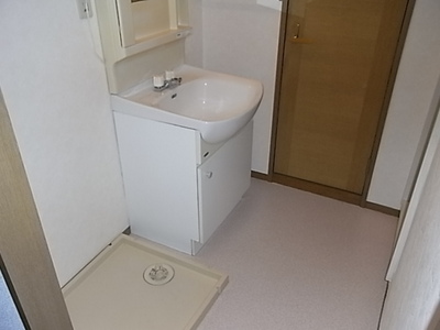 Washroom. Washing machine in the room ・ Independent wash basin