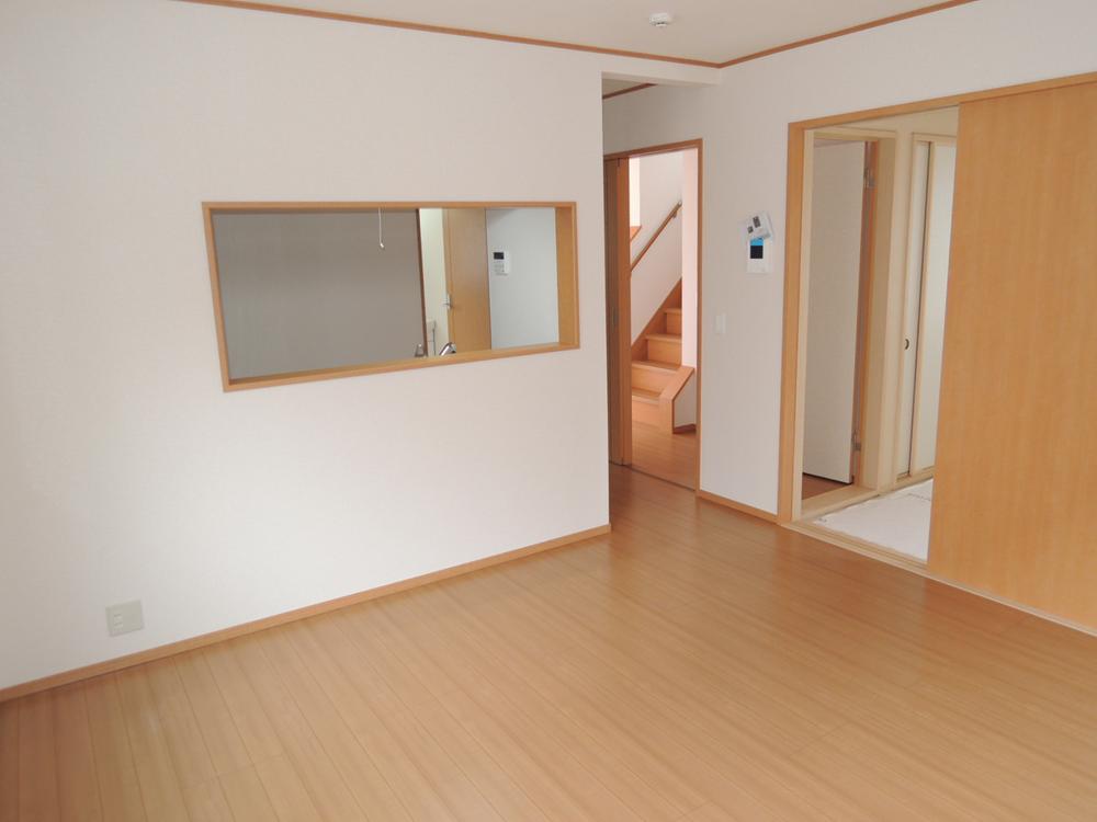 Living. LDK13 easy-to-use there is a Japanese-style room 4.5 Pledge adjacent to the Pledge 4LDK!  ◆ Co., the housing market ◆