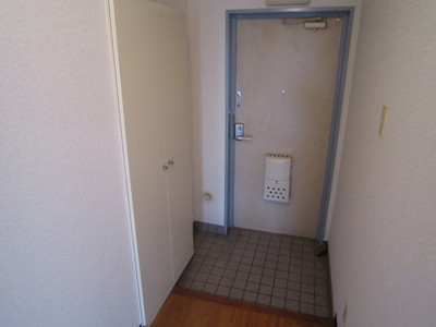 Entrance.  ☆ Entrance hall ・ Large capacity cupboard ☆