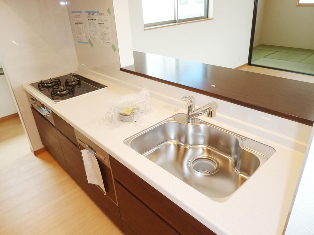 Kitchen.  ◆ kitchen