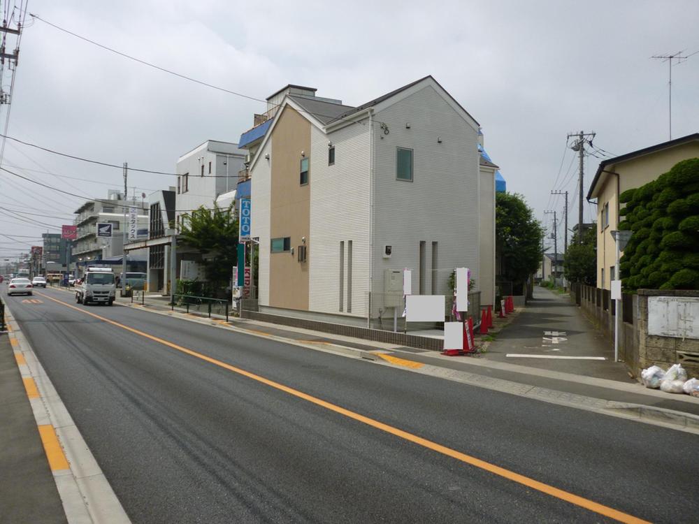 Local photos, including front road. Local (July 2013) Shooting