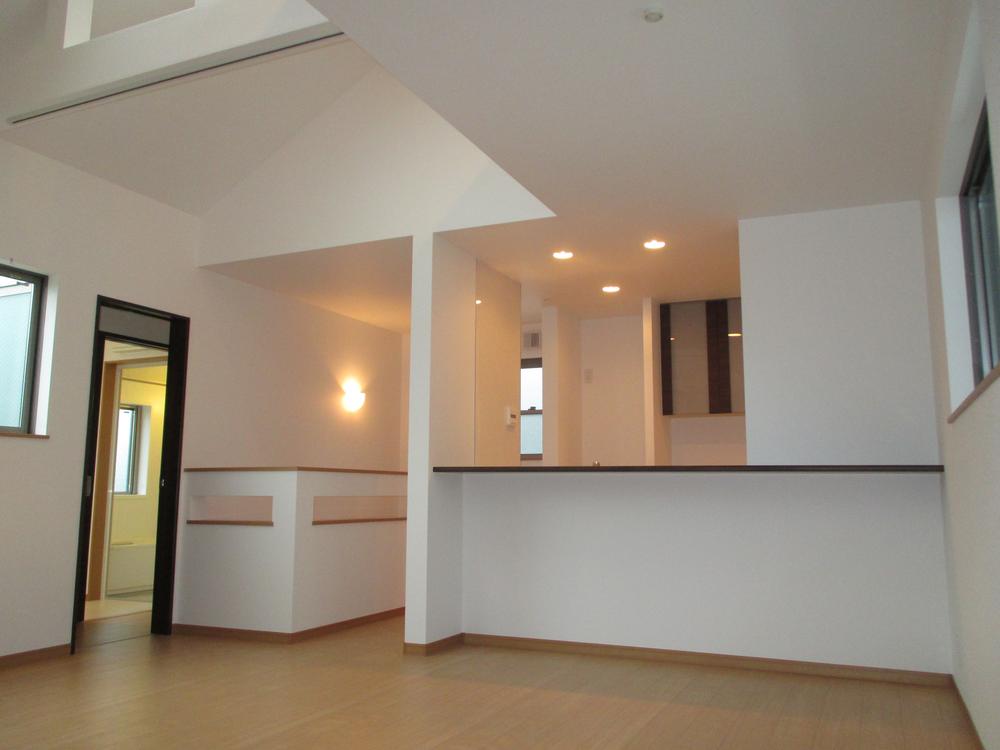 Living. Indoor (10 May 2013) Shooting ■ ◇ Corporation housing market ◇ ■