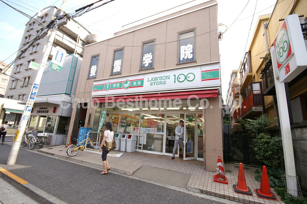 Convenience store. STORE100 Kichijojihon the town to shop 151m