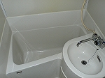 Bath. 3-point unit bus