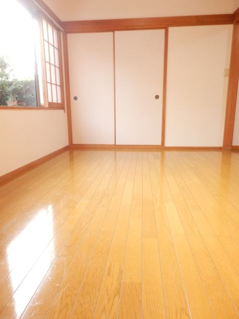 Living and room. Sunny flooring of the room.