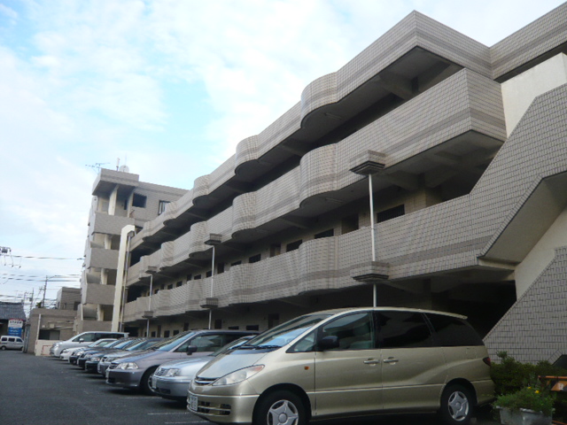 Parking lot