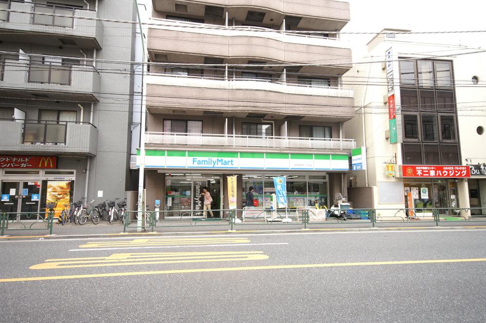 Convenience store. 207m to FamilyMart Kichijojiminami cho chome shop