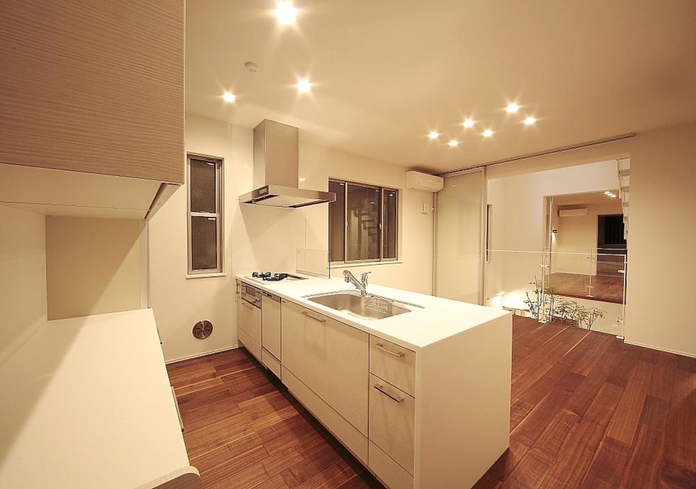 Same specifications photo (kitchen). Adopt all building counter kitchen