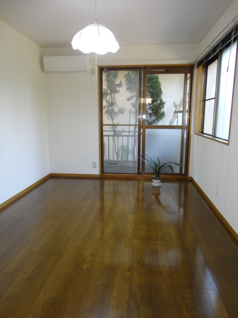Living and room