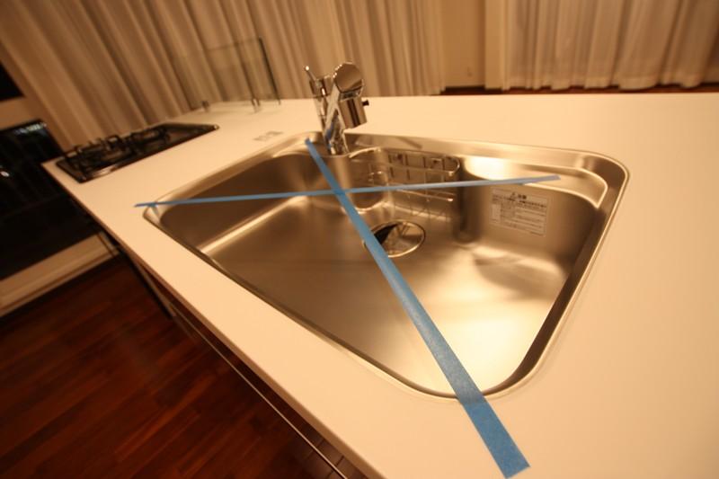 Kitchen. Faucet with an integrated water purifier