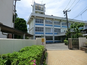 Junior high school. 1370m to Musashino Municipal fifth junior high school (junior high school)
