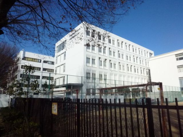 Hospital. Lucky direction 440m to the hospital (hospital)