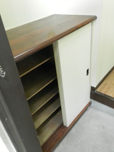 Entrance. Cupboard