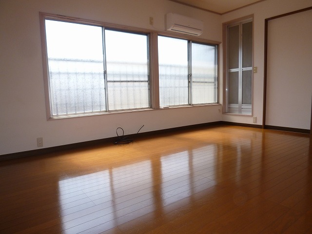 Living and room