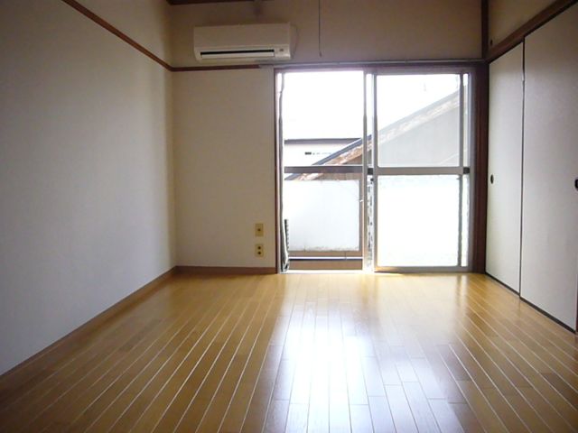 Living and room. Flooring