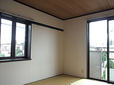 Living and room. Two-sided lighting Corner room Japanese-style room 6 quires