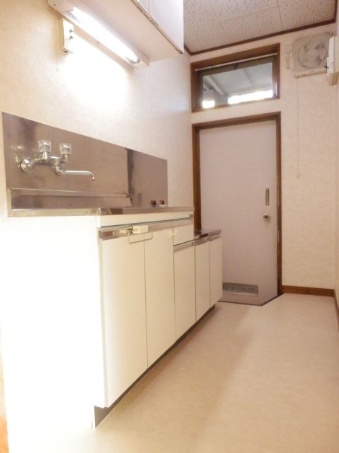 Kitchen. Kitchen