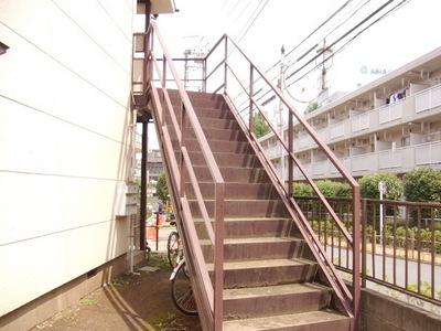 Other common areas. Stairs